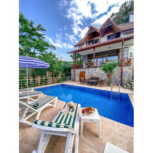 Havuzlu Mustakil Lüx Villa Doğa SAPANCA 150 MT2