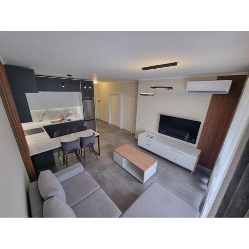H&E Sea view 2-Bedroom Apt Qerret