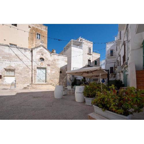 Heart of Monopoli Apartments near the sea