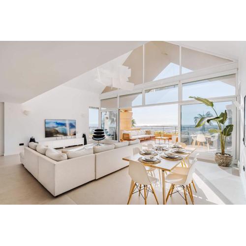 HEATED ROOFTOP POOL PENTHOUSE VIEWS MAGNA MARBELLA