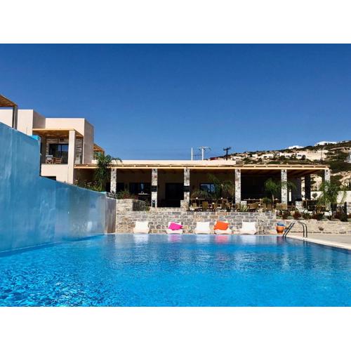 Helios Beach Hotel & Bungalows