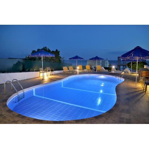 Helios Studios & Apartments