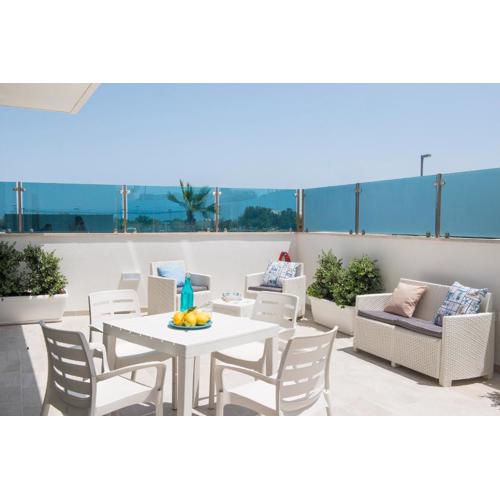 Hellen House Monopoli
