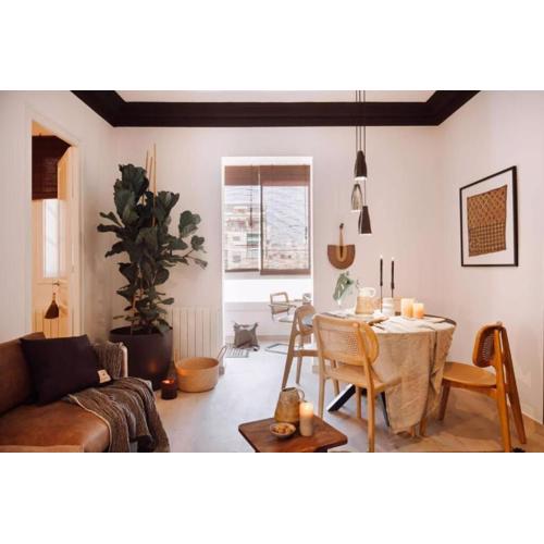 Hemba - 3 bedroom and balcony in Gracia
