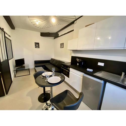 Henry I - petit appartement lumineux - 014