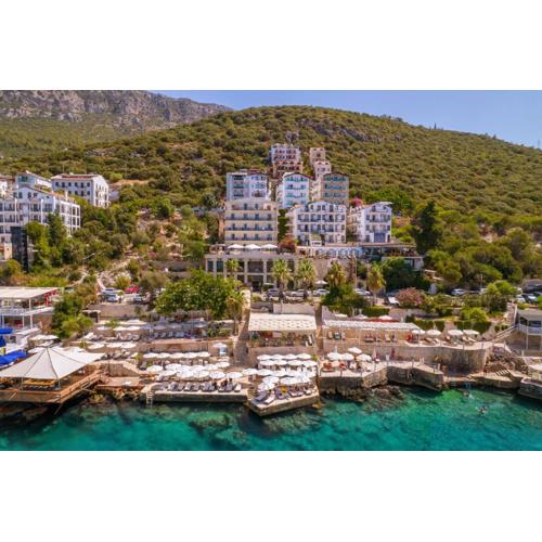 Hera Hotel