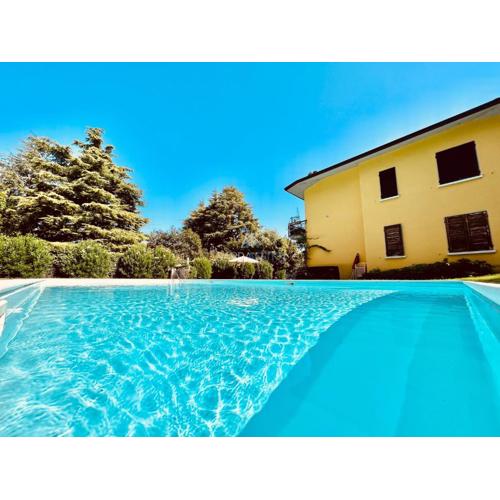 Hercules Apt - Piscina - vicino al Centro Sportivo