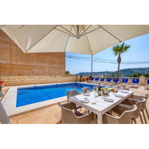 Hgieri Holiday Home