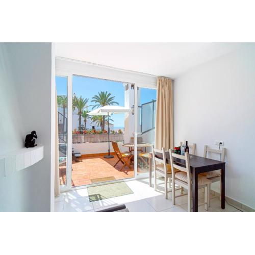 Hibiscos Seaview Terrace by Casasol
