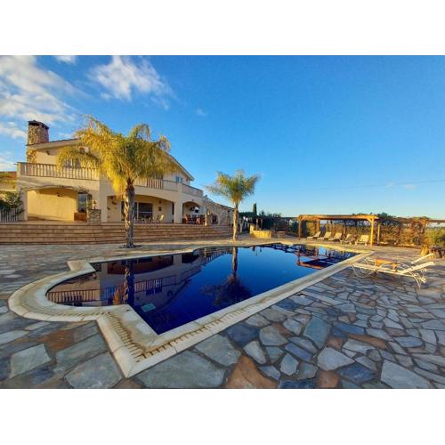 Hideaway Villa