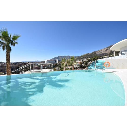 HigueronRentals Hill Manon