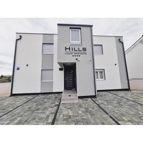 Hills apartment