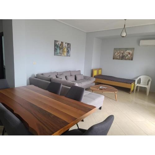 Hillside garden apartament