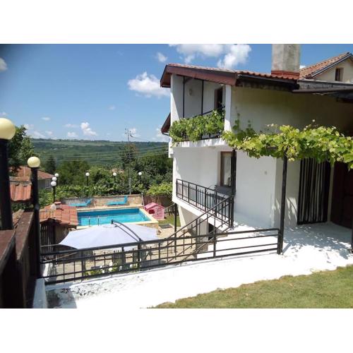 Hillside Guesthouse Pushevo