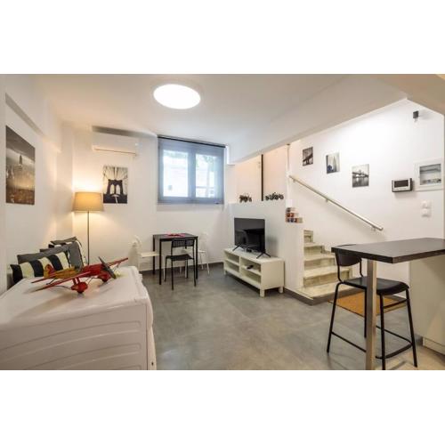 Hilton area brand new comfortable apartment