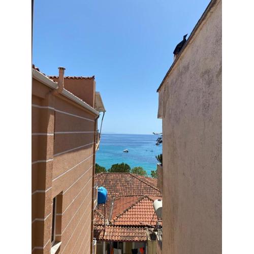 Himara City-Center Apartment