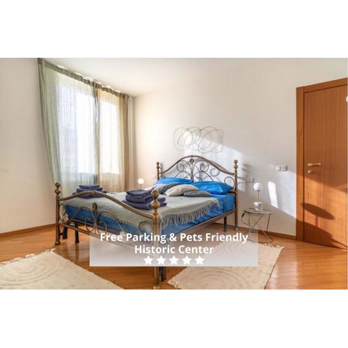 HISTORIC CENTER VIEW - 2 minutes from the Castle & Private Free Parking- Fast Wifi Historical Palace