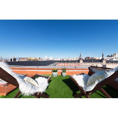Historic penthouse Plaza Mayor in Madrid