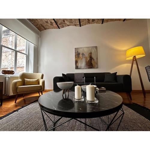 Historical Flat in Galata - Tatar Beyi Street