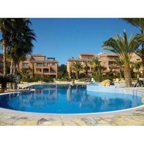 H&O Limnaria Elegance Pool View Apartment