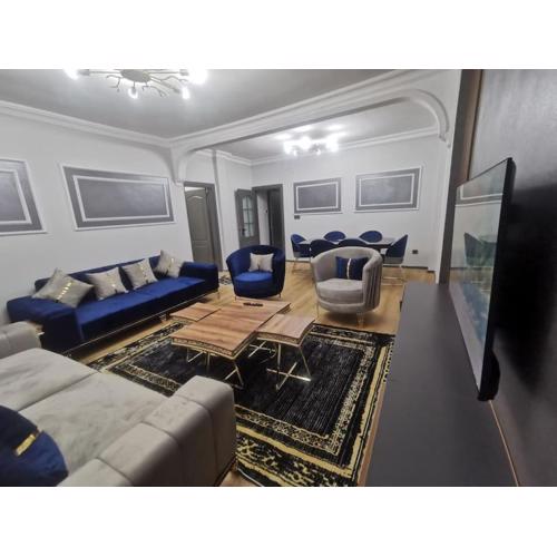 Holiday 5 4 Sisli 3