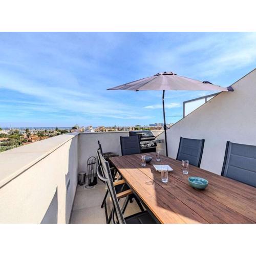 Holiday apartment in Denia with swimming pool