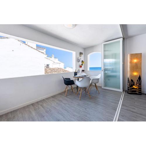Holiday apartment with Sea views in Puerto Banus