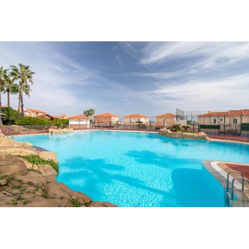 Holiday Beach El Faro