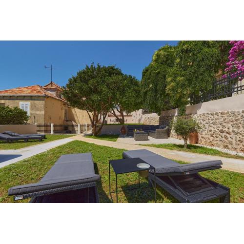Holiday Home Festina Lente