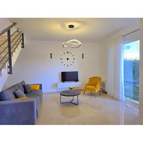 Holiday home for six guests