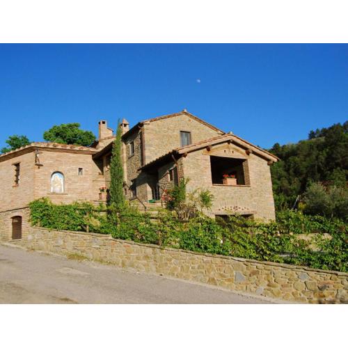 Holiday home in Cortona with swimming pool
