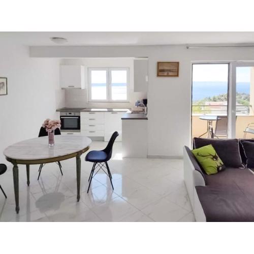 Holiday Home in Makarska near Beaches