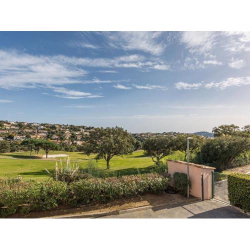Holiday Home Les Maisons du Golf-1 by Interhome