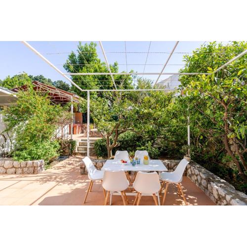 Holiday Home Mareta