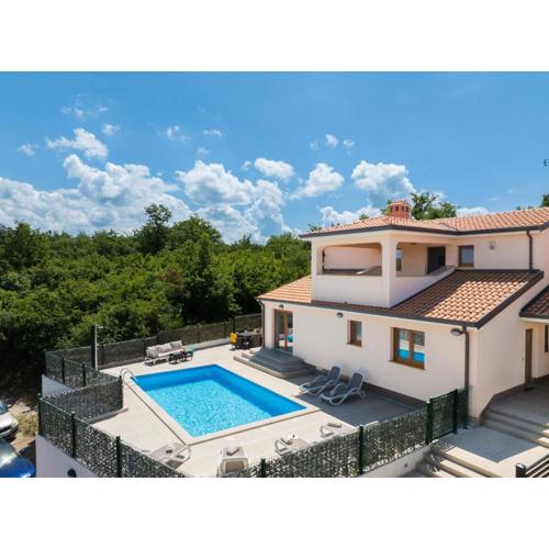 Holiday Home Mlačić