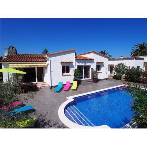 Holiday Home Montgri by Interhome