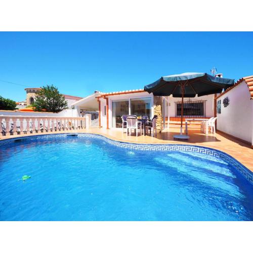 Holiday Home Peni by Interhome