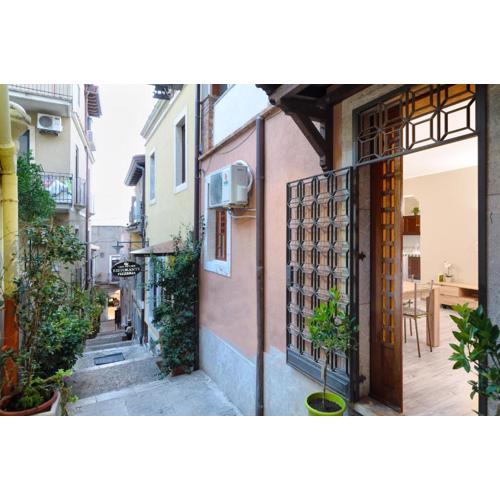 Holiday Home Taormina 2