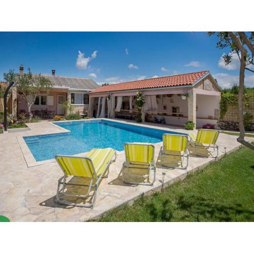 Holiday Home Velini Dvori