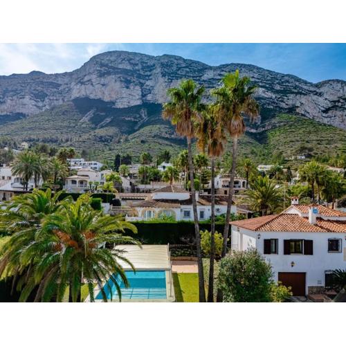 Holiday Home Villa Fili by Interhome