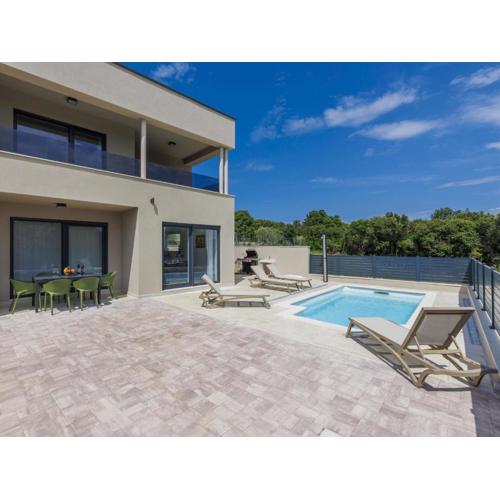 Holiday Home Villa Karlo by Interhome