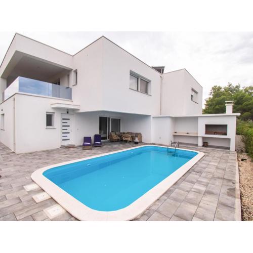 Holiday Home Villa Loreta by Interhome