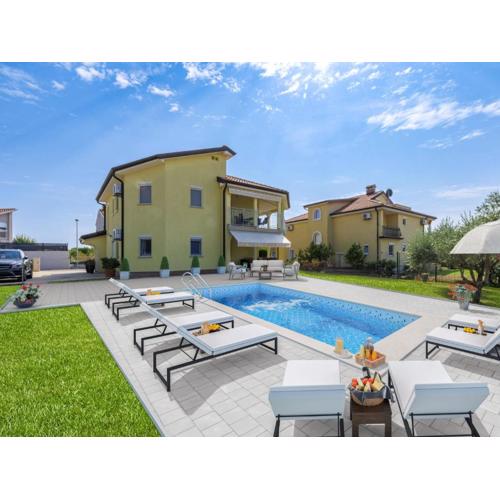 Holiday Home Villa Lucia by Interhome