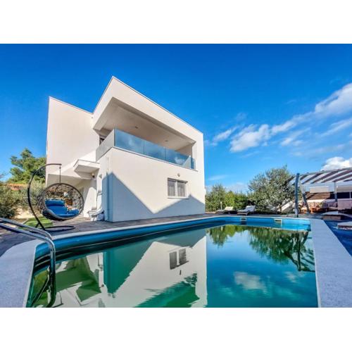 Holiday Home Villa Nika by Interhome