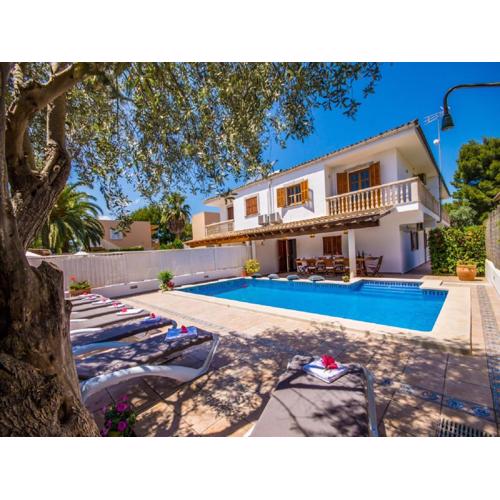 Holiday home with balcony in Alcudia