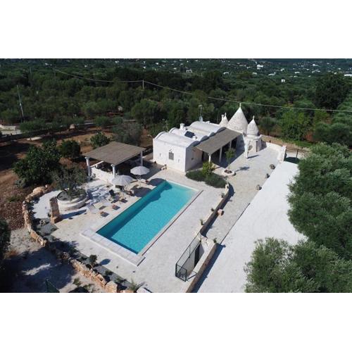 Holiday home with pool Trulli dell\