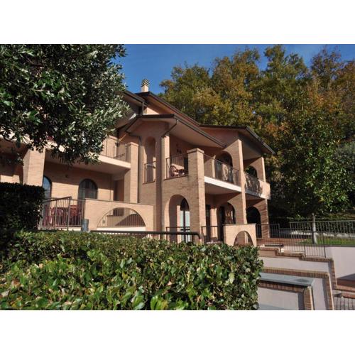 Holiday home with shared pool in Assisi, cleaning included