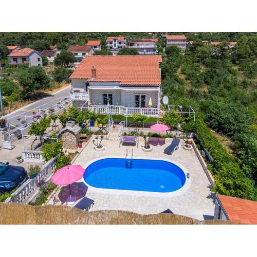 Holiday home Zara