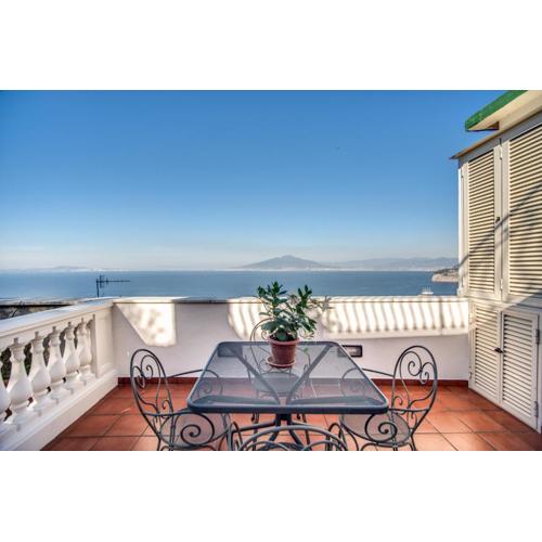 Holiday House Aura sea view