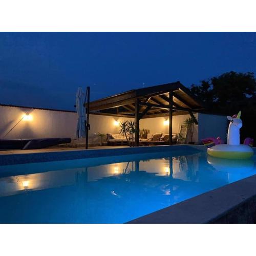 Holiday house Botunya,private luxury house